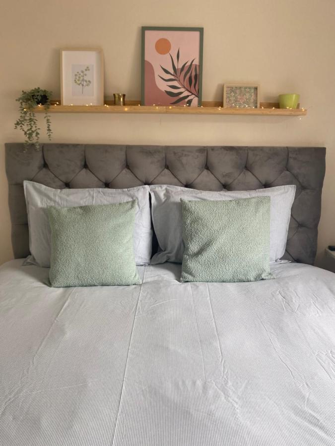 Cozy Bedroom In Shared With Free Parking Accommodatie bij particulieren Edinburgh
